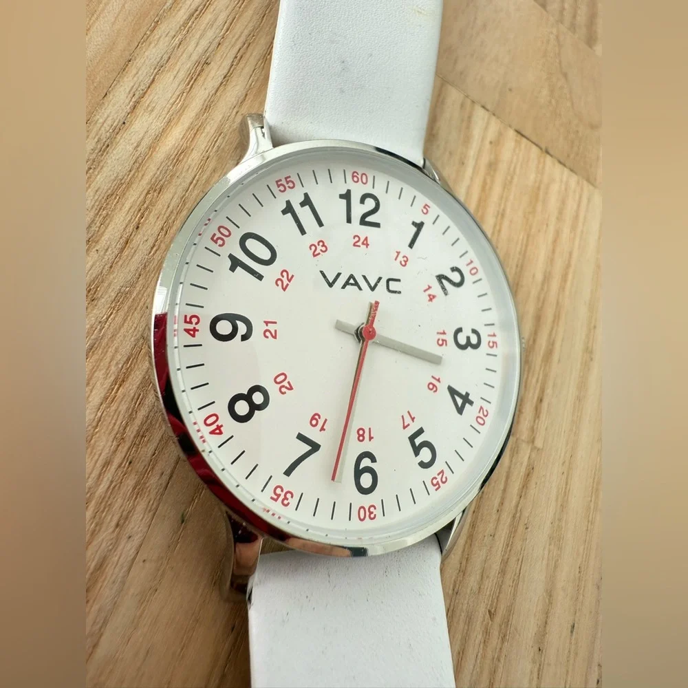 VAVC men’s silver tone white leather watch NEW BATTERY